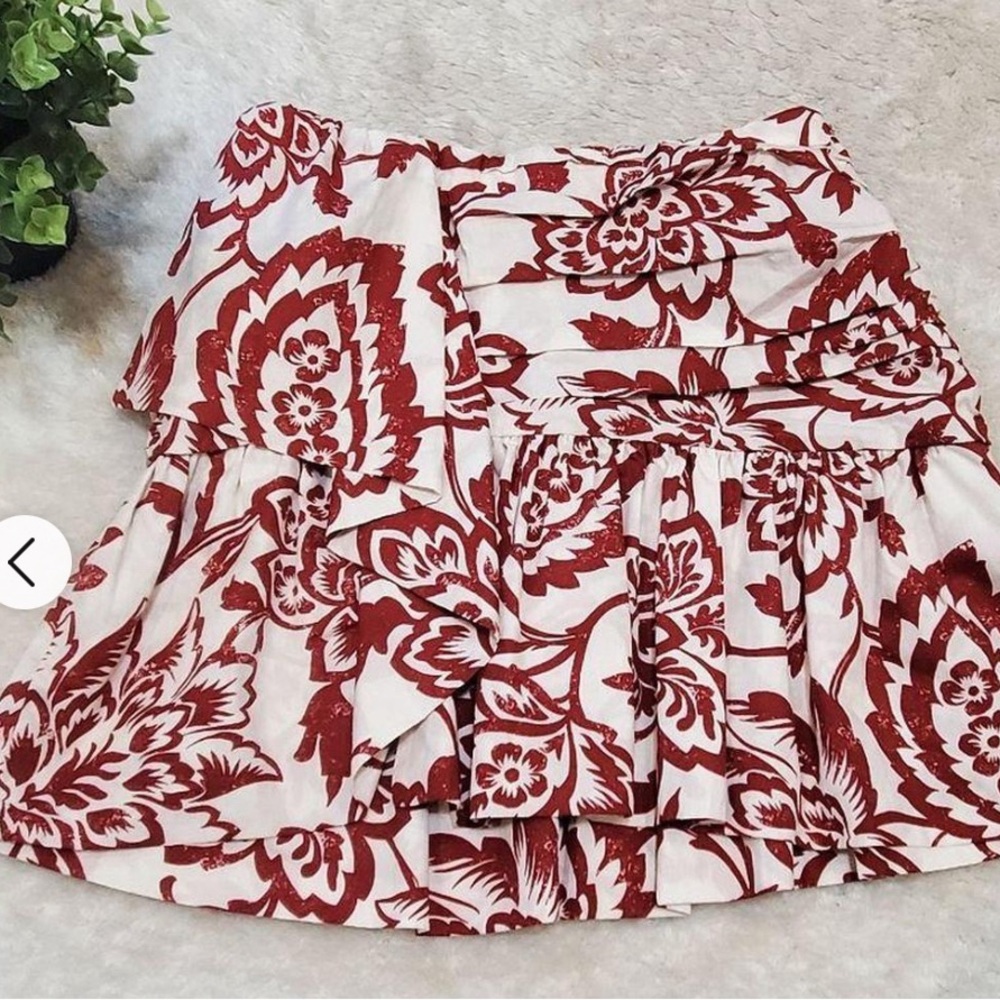 Zara ruffle mini skirt with red floral design